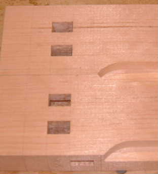 前後柱の切り欠き